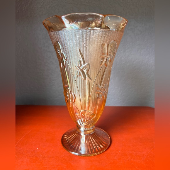 Carnival Glass Vase - Picture 9 of 13